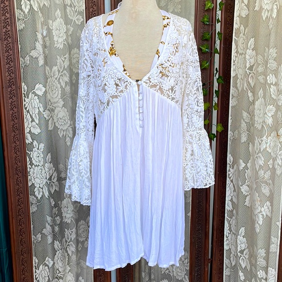 Bell Sleeve Swimsuit ๐ฉฑ Cover Up - Picture 1 of 7